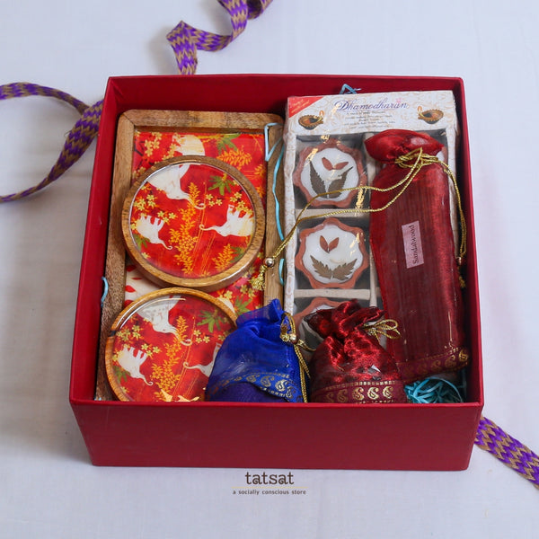 Festive Gift Box with Tray Coaster Set