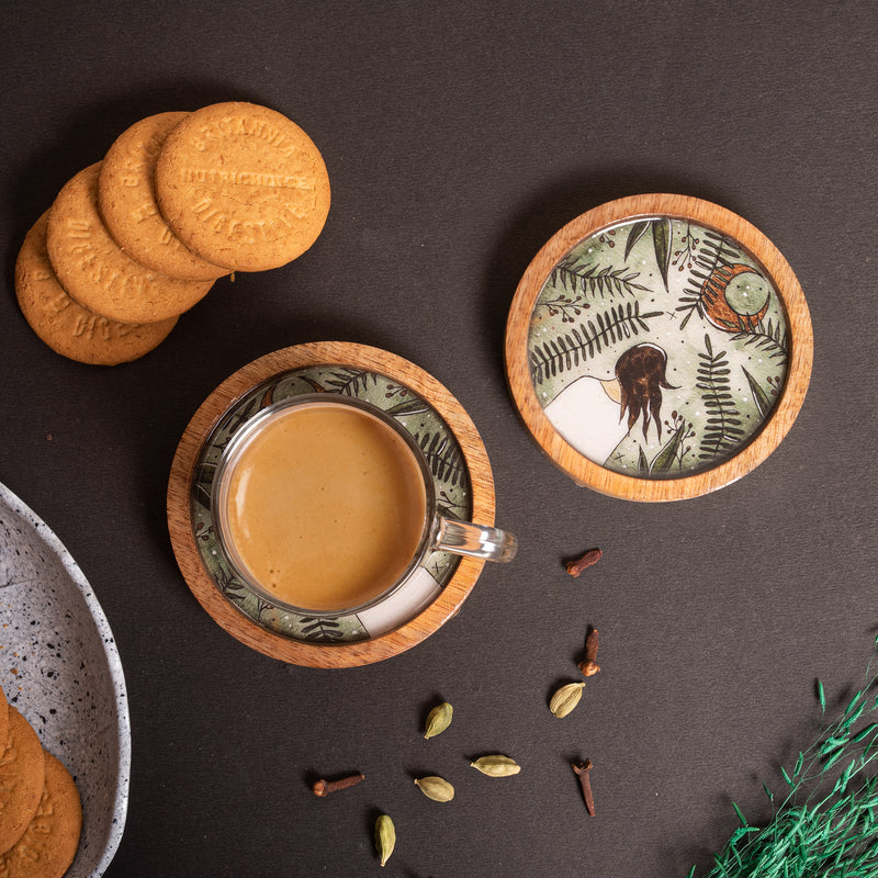 Festive Gift Box with Ceramic Mugs