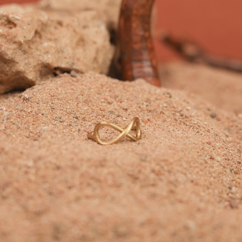 Handcrafted Brass Infinity Design Finger Ring