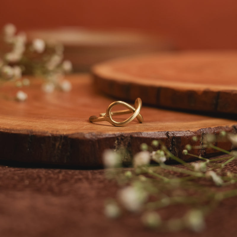 Handcrafted Brass Infinity Design Finger Ring